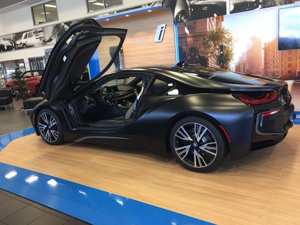 2017 BMW i8 Protonic Black Edition