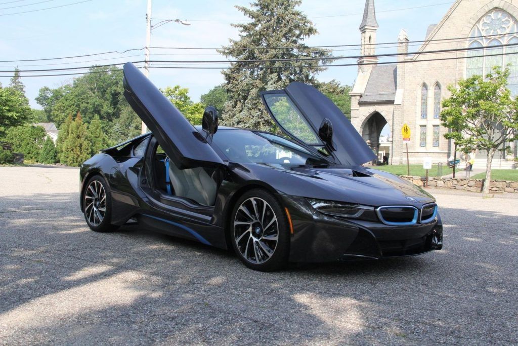 Stunning 2014 BMW i8