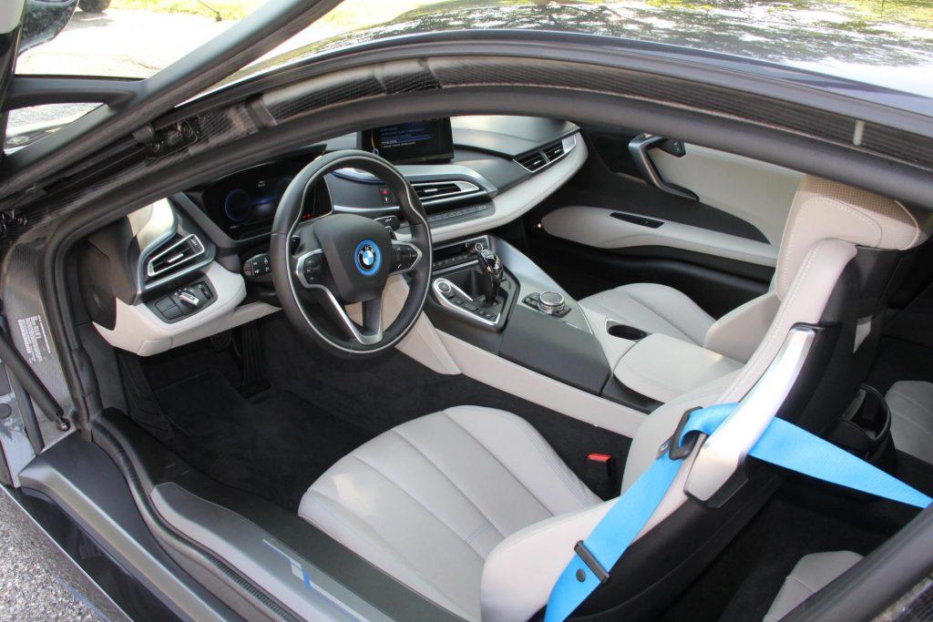 Stunning 2014 BMW i8