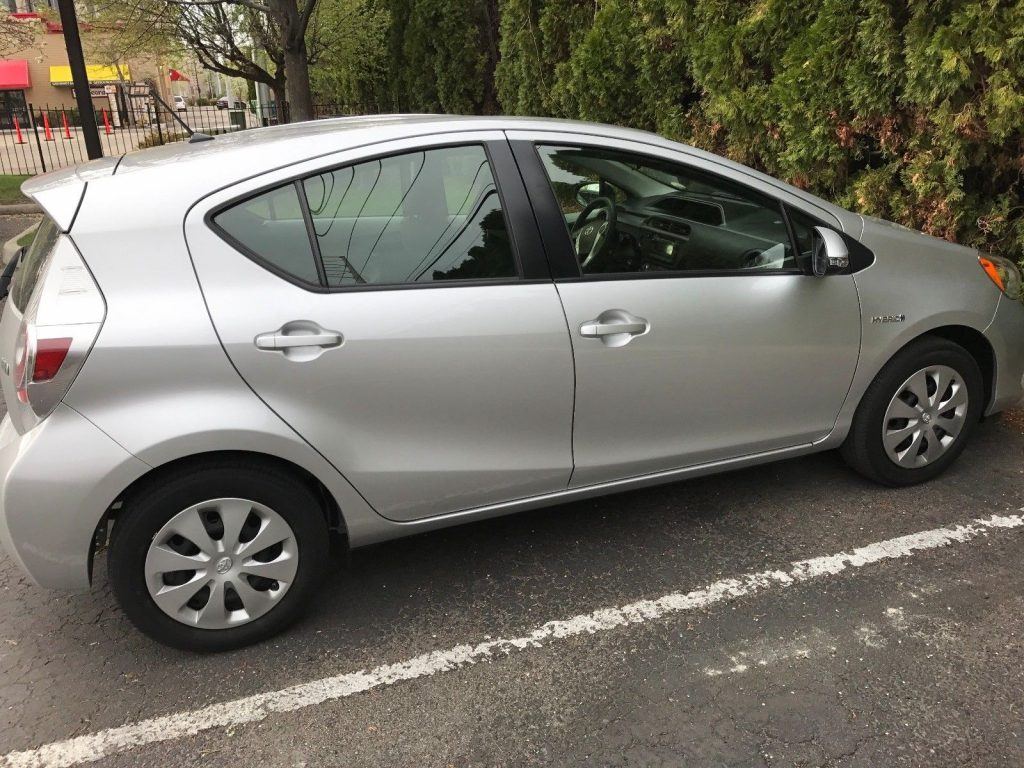 GREAT 2014 Toyota Prius C Two